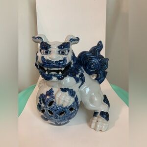 Vintage 7” Kutani Blue White Floral Porcelain Foo Dog Temple Lions